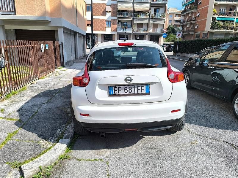 Usata Nissan Juke Acenta 110 CV (80 kW) 2011 Bianco SUV