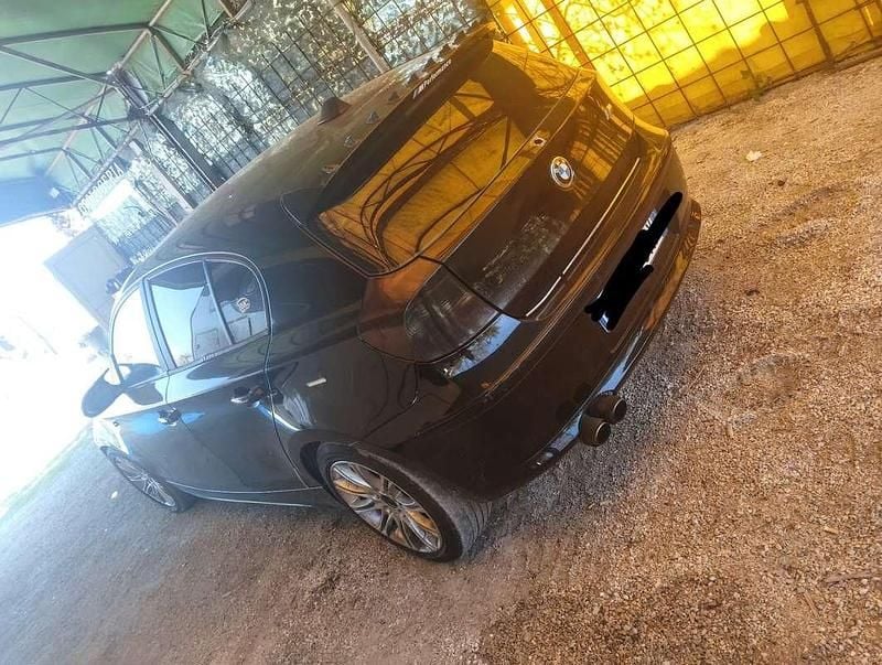 Usata BMW 118 122 CV (89 kW) 2006 Utilitaria