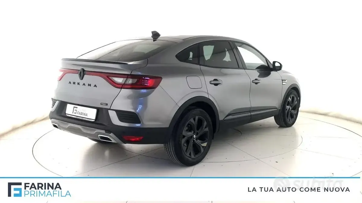 Usata Renault Arkana Engineered 94 CV (69 kW) 2023 Grigio SUV