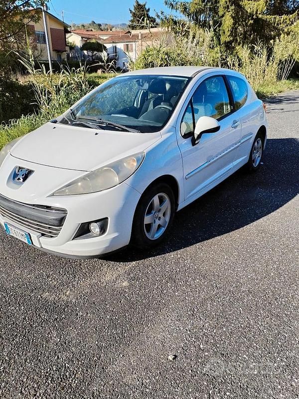 Usata Peugeot 207 2010 Bianco Berlina