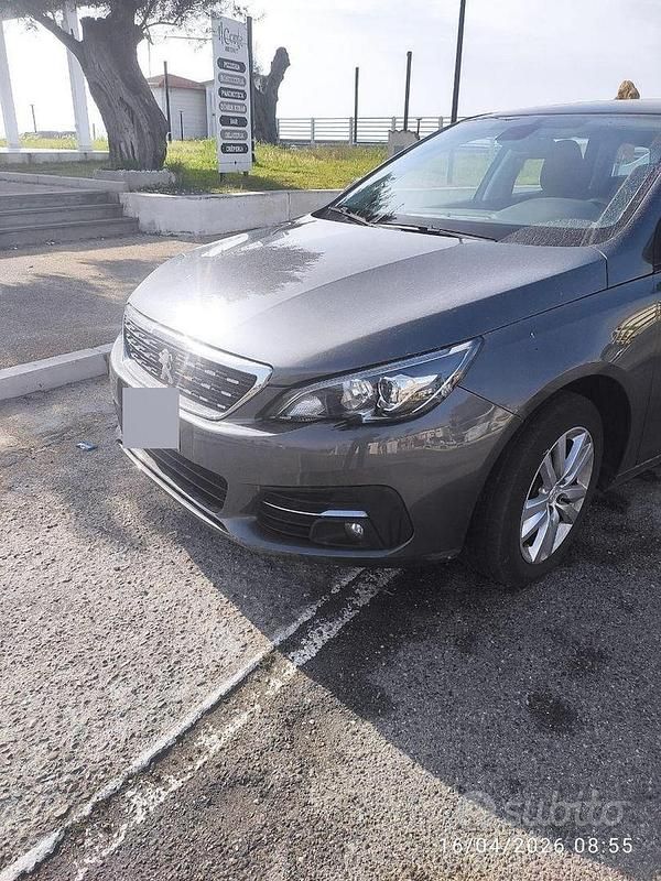 Usata Peugeot 308 SW 131 CV (96 kW) 2019 Grigio Station wagon