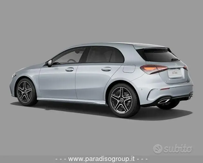 Nuova Mercedes A180 116 CV (85 kW) 2026 Grigio Berlina