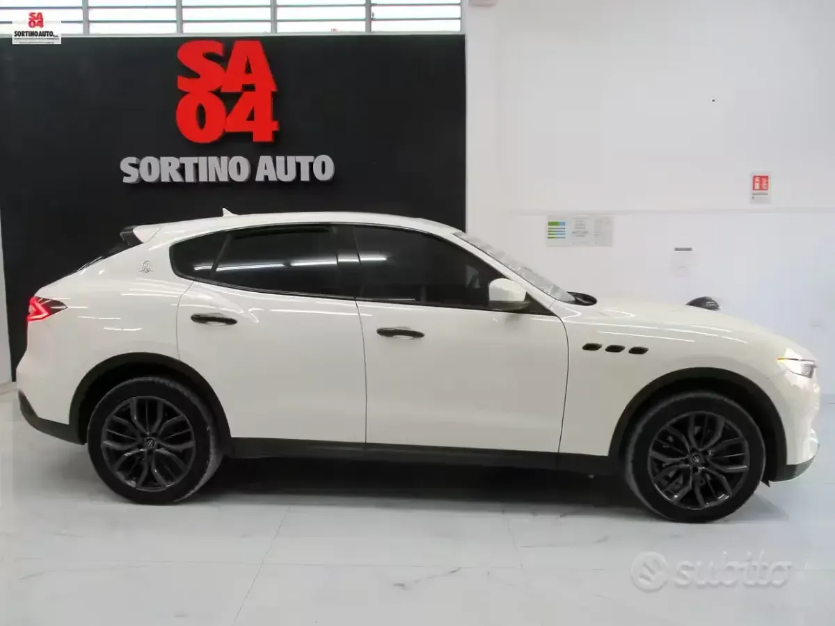 Usata Maserati Levante 250 CV (183 kW) 2019 Bianco SUV