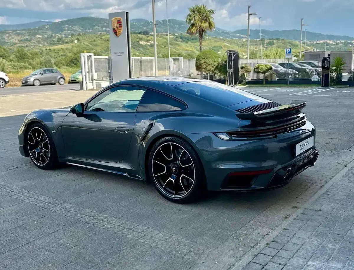 Usata Porsche 911 Turbo S 650 CV (478 kW) 2021 Grigio agata metallizzato Coupé