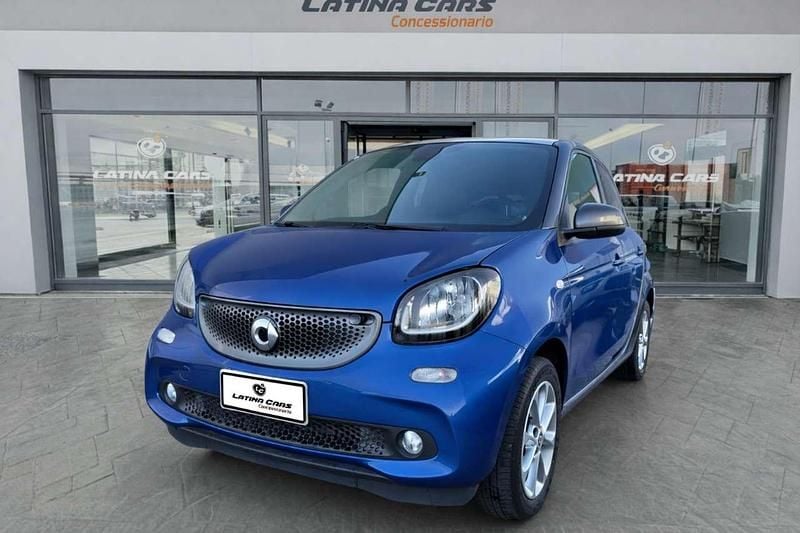 Blu/azzurro Usata 2019 Smart ForFour Prime Utilitaria | 14.490 € (Buon prezzo) - Immagine 1/4