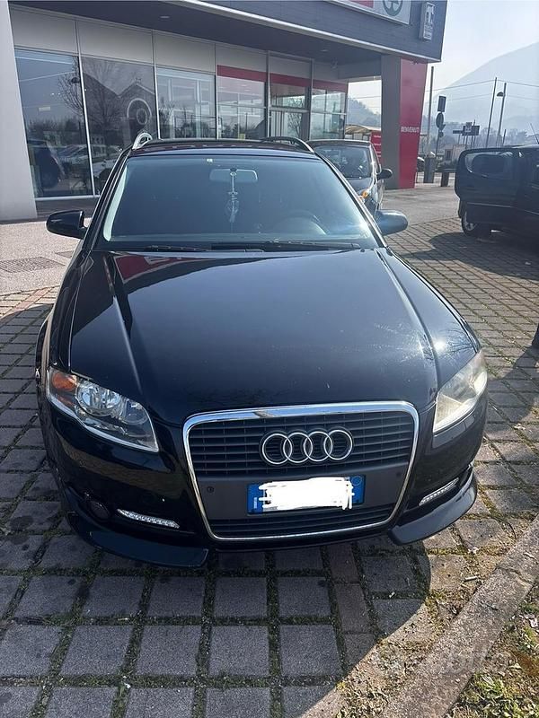 Usata Audi A4 140 CV (102 kW) 2005 Nero Berlina