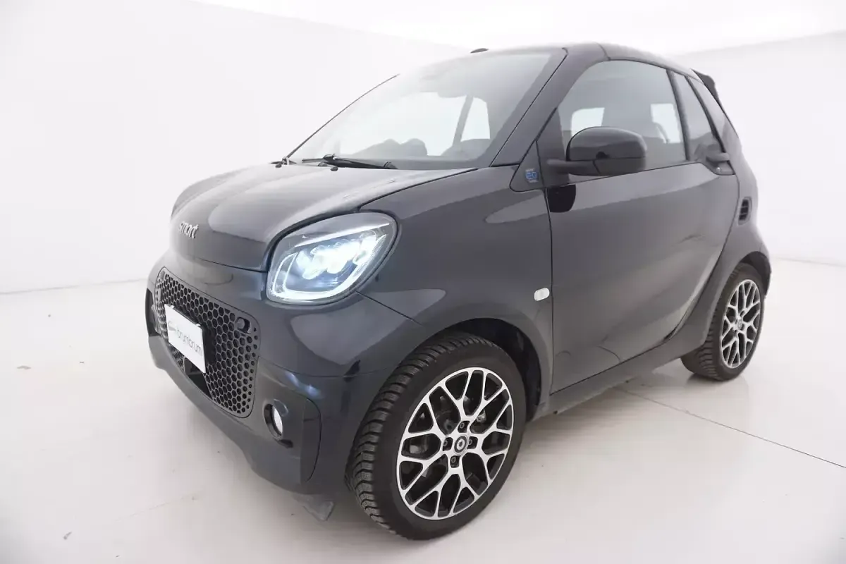 Usata Smart ForTwo Electric Drive Prime 41 kW (56 CV) 2023 Neronero Cabrio