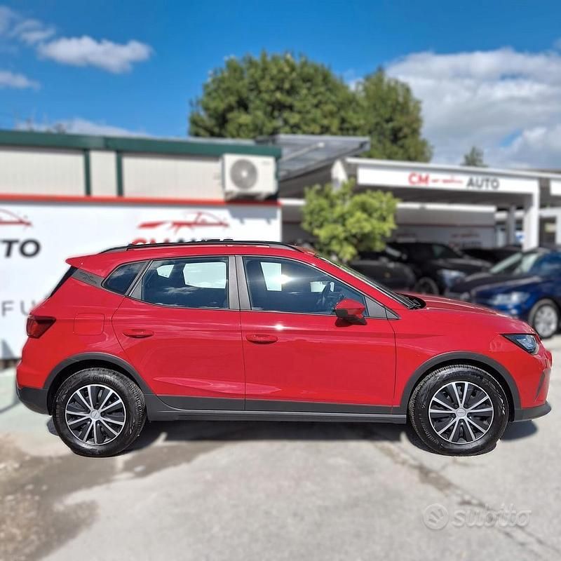Usata Seat Arona Xperience 90 CV (66 kW) 2022 Rosso SUV