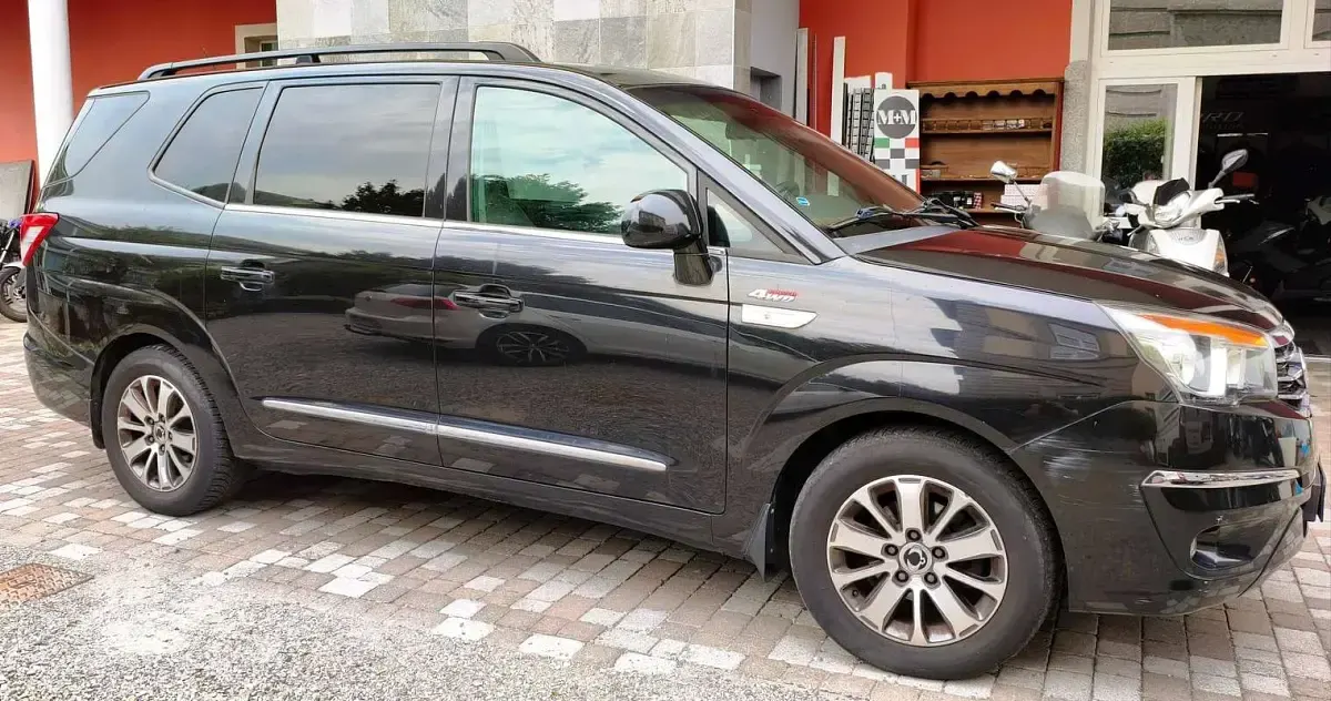 Usata SsangYong Rodius 178 CV (130 kW) 2018 Nero Monovolume