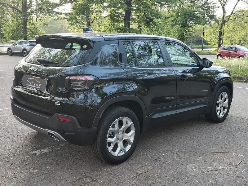 Käytetty Jeep Avenger Altitude 101 HP (74 kW) 2023 Musta Katumaasturi