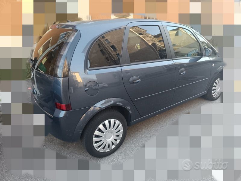 Usata Opel Meriva Club 75 CV (55 kW) 2006 Blu/azzurro Monovolume