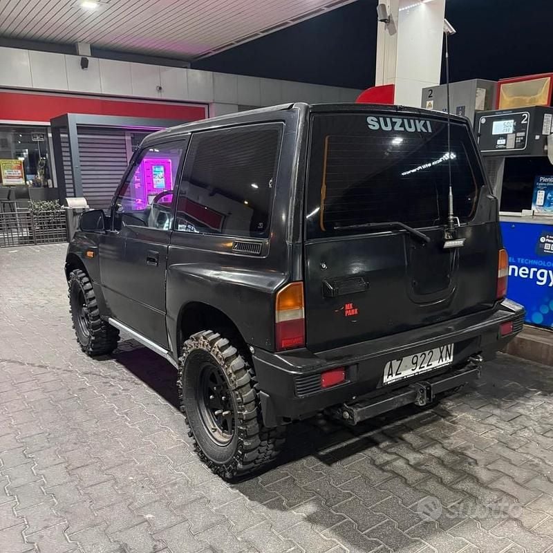 Brugt Suzuki Vitara 75 HK (55 kW) 1990 Sort Stationcar