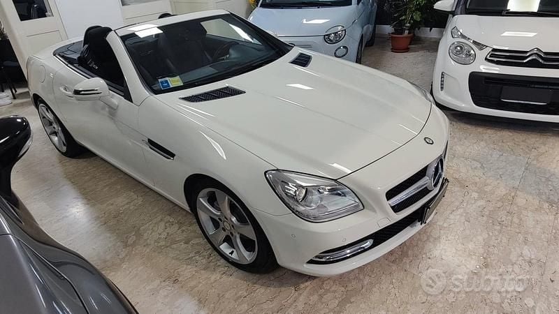 Usata Mercedes SLK200 183 CV (134 kW) 2012 Bianco Cabrio