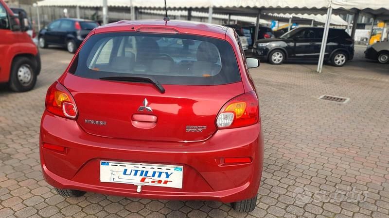 Usata Mitsubishi Space Star Invite 71 CV (52 kW) 2019 Rosso Utilitaria