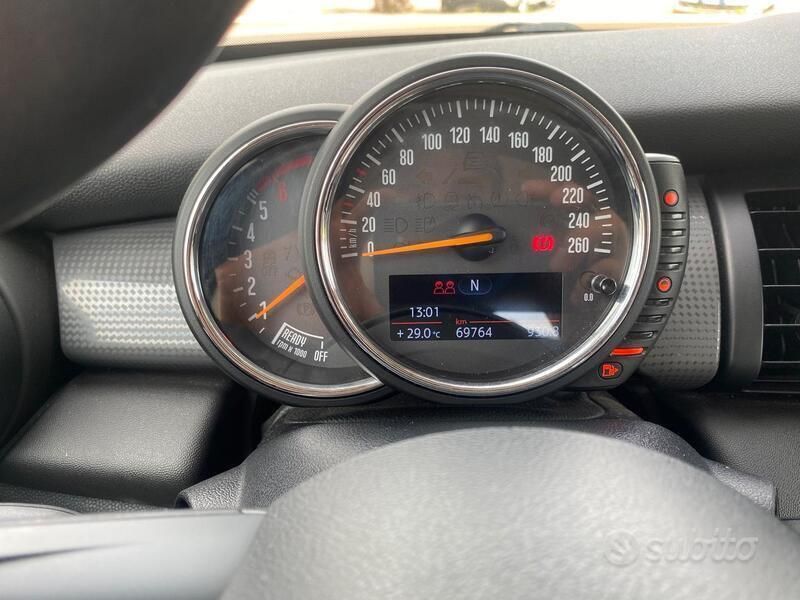 Usata Mini Cooper D 116 CV (85 kW) 2016 Grigio Utilitaria