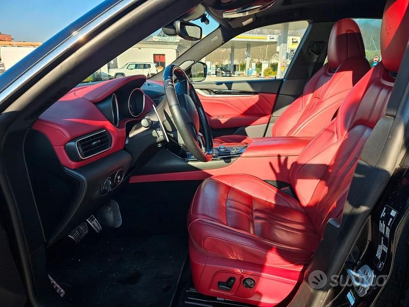 Usata Maserati Levante 275 CV (202 kW) 2019 Nero SUV