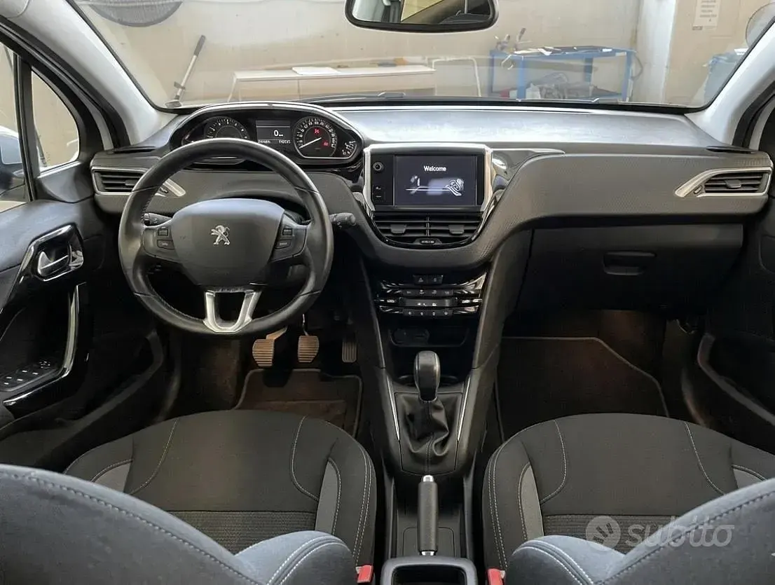 Usata Peugeot 208 110 CV (80 kW) 2017 Bianco Utilitaria
