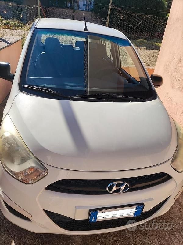 Usata Hyundai i10 69 CV (50 kW) 2011 Bianco Utilitaria