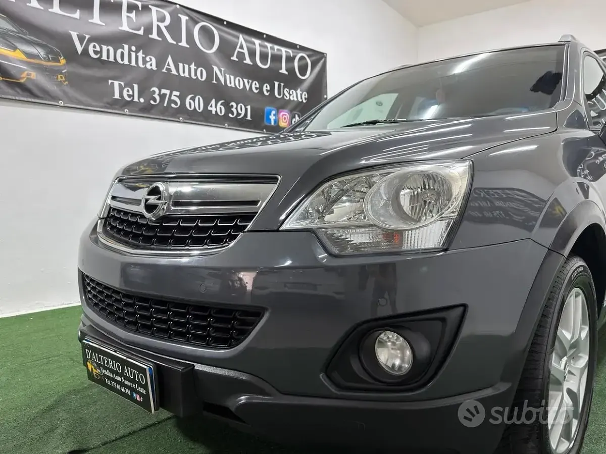 Usata Opel Antara Cosmo 163 CV (119 kW) 2011 Grigio SUV