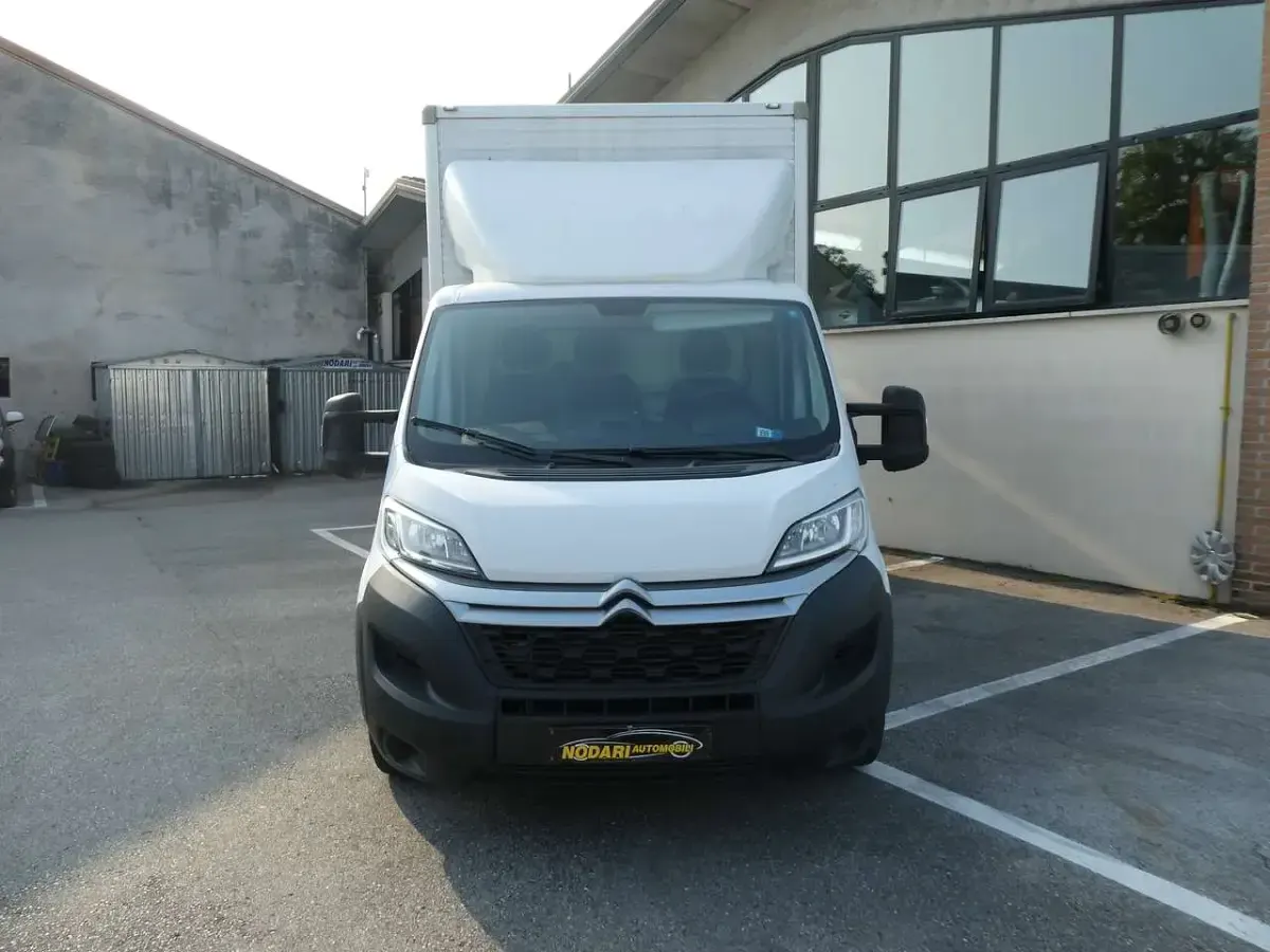 Usata Citroën Jumper Business Class 140 CV (102 kW) 2022 Bianco icy Monovolume