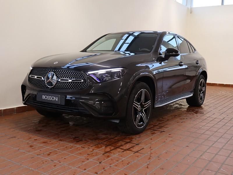 Nuova Mercedes GLC300 Advanced 333 CV (244 kW) 2026 Grigio Coupé