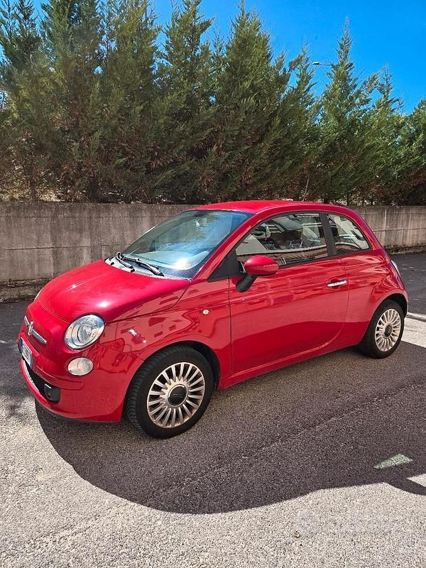 Rosso Usata 2015 Fiat 500 Due volumi | 7500 € (Buon prezzo) - Immagine 1/4