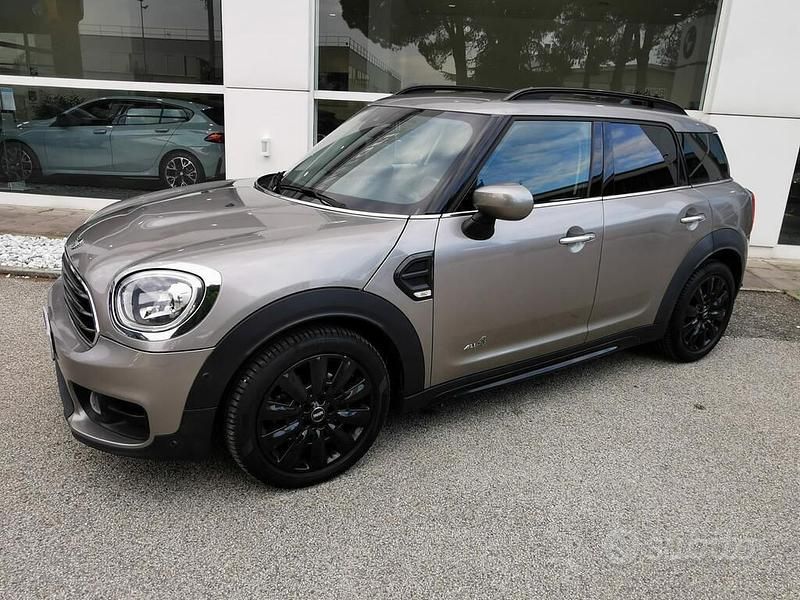 Usata Mini Cooper D Countryman Hype 150 CV (110 kW) 2020 Melting silver SUV