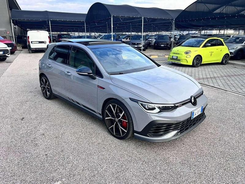 Usata VW Golf VIII GTI 300 CV (220 kW) 2023 Grigio Berlina