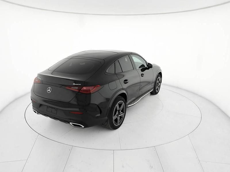 Nuova Mercedes GLC300 Advanced 333 CV (244 kW) 2026 Nero Coupé