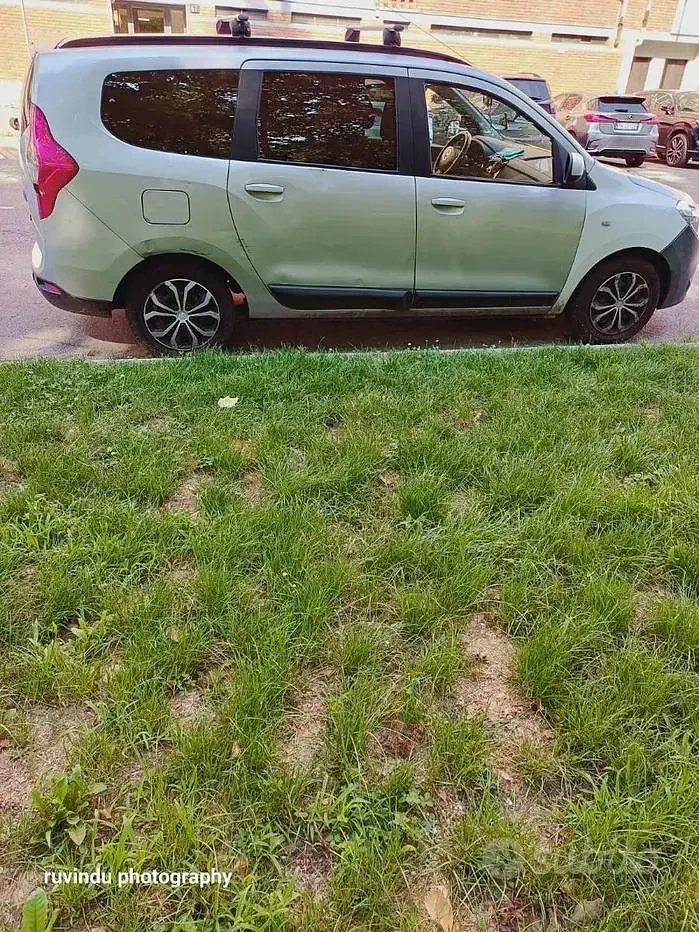 Usata Dacia Lodgy 82 CV (60 kW) 2014 Grigio Monovolume