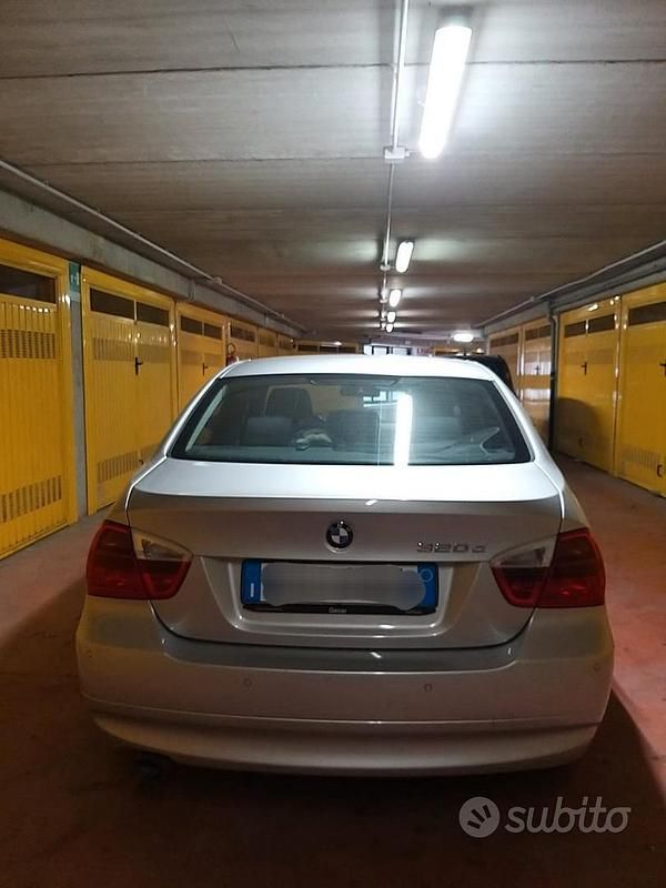 Usata BMW 320 150 CV (110 kW) 2007 Grigio Berlina