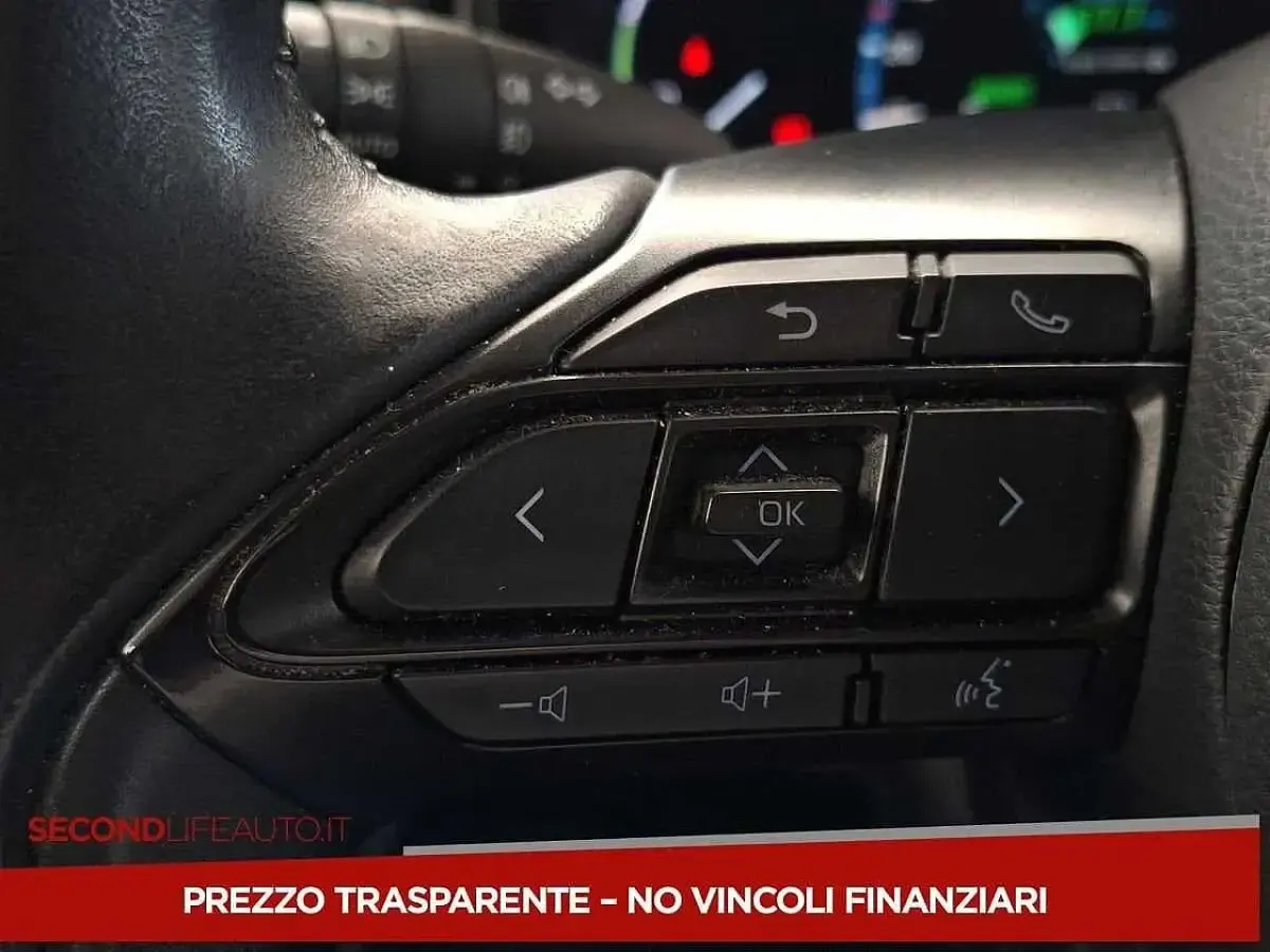 Usata Toyota Yaris Lounge 116 CV (85 kW) 2022 Grigio Utilitaria