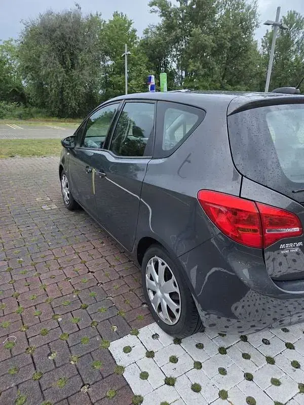 Usata Opel Meriva Innovation 95 CV (69 kW) 2017 Monovolume