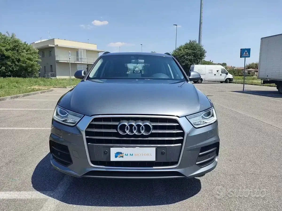 Usata Audi Q3 Business 150 CV (110 kW) 2016 Grigio SUV