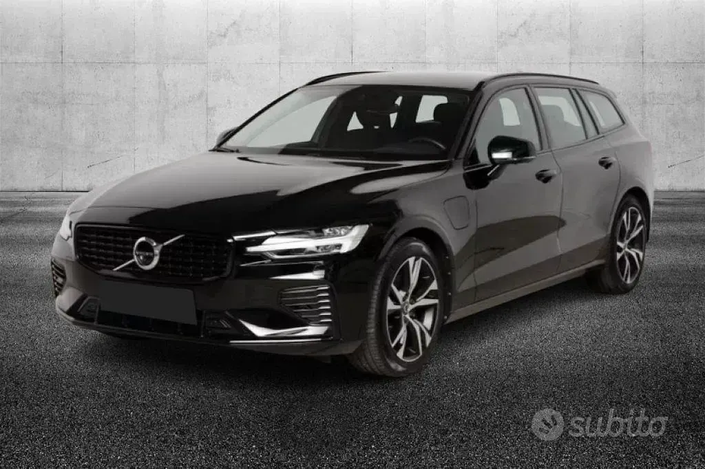 Usata Volvo V60 R-Design 303 CV (222 kW) 2021 Nero Station wagon
