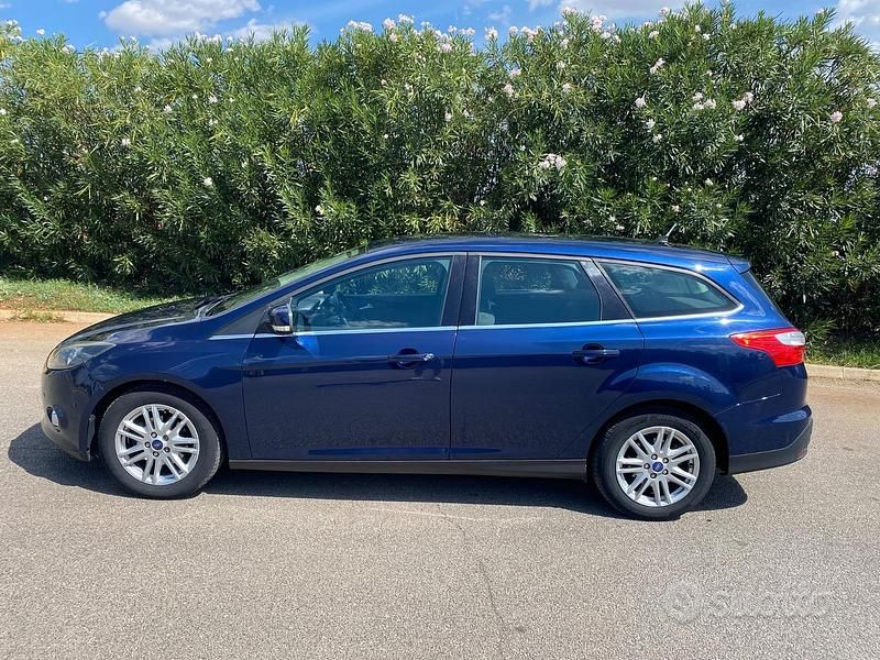 Usata Ford Focus 115 CV (84 kW) 2012 Blu Station wagon
