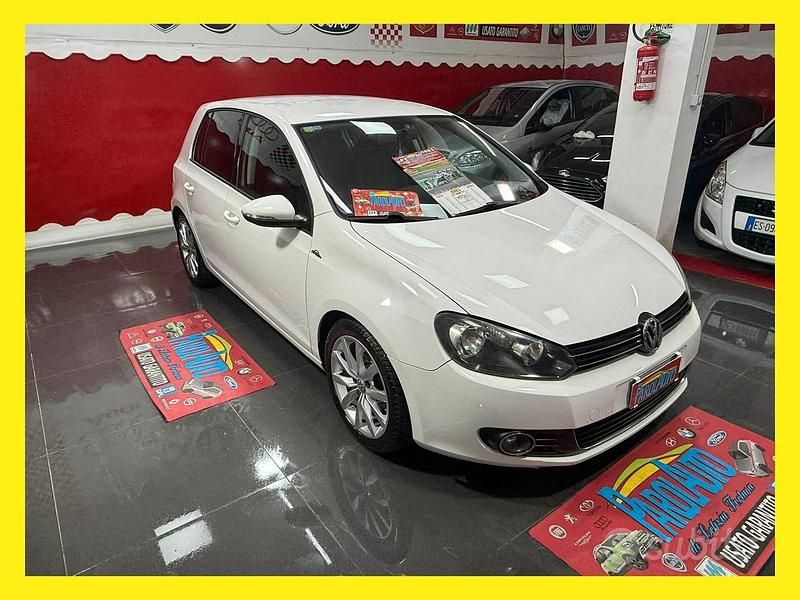 Bianco Usata 2009 VW Golf VI Highline Tre volumi | 4499 € (Cara) - Immagine 1/4