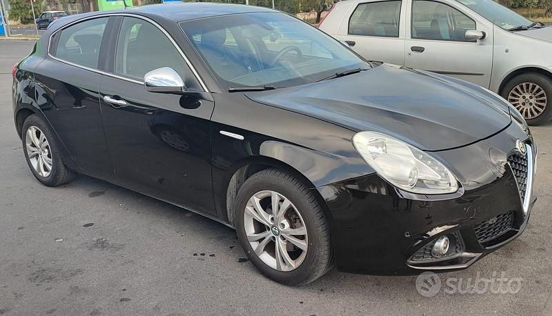 Usata 2015 Alfa Romeo Giulietta Due volumi | 8000 € (Buon prezzo) - Immagine 1/1