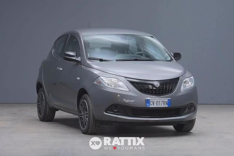 Grigio Usata 2024 Lancia Ypsilon Due volumi | 10.577 € (Super prezzo) - Immagine 1/4