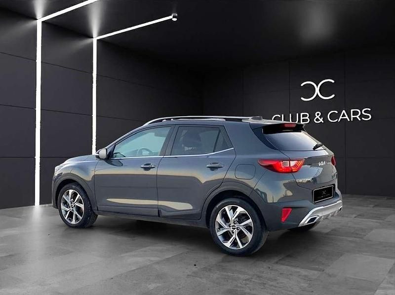 Usata Kia Stonic GT-Line 101 CV (74 kW) 2022 Grigio scuro met SUV
