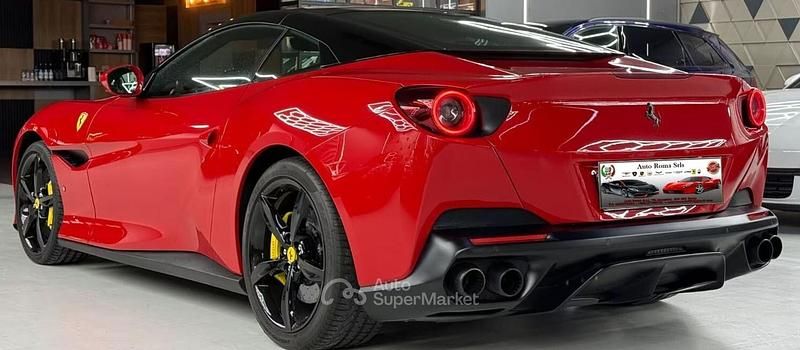 Usata Ferrari Portofino 600 CV (441 kW) 2018 Rosso Cabrio