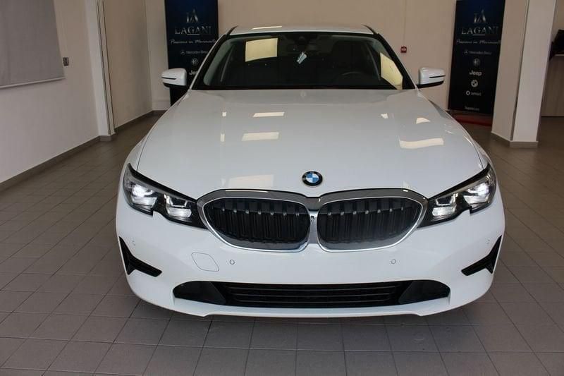 Usata BMW 318 Advantage 150 CV (110 kW) 2020 Bianco Berlina