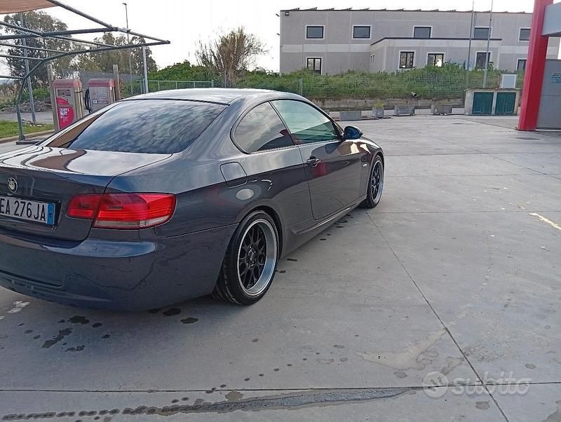 Usata BMW 320 184 CV (135 kW) 2011 Coupé