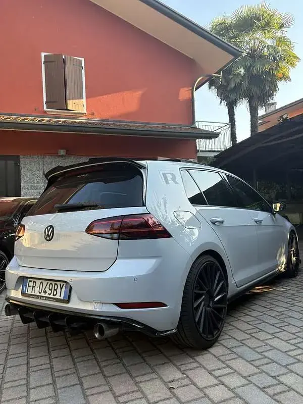 Usata VW Golf VII R 150 CV (110 kW) 2018 Berlina