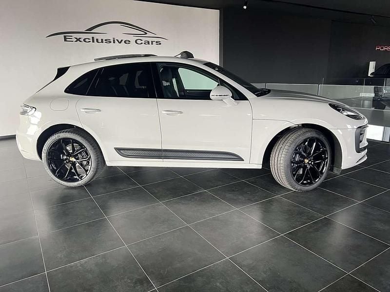 Usata Porsche Macan 265 CV (194 kW) 2022 Grigio gesso SUV