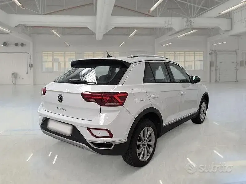 Usata VW T-Roc Style 149 CV (109 kW) 2023 Bianco SUV