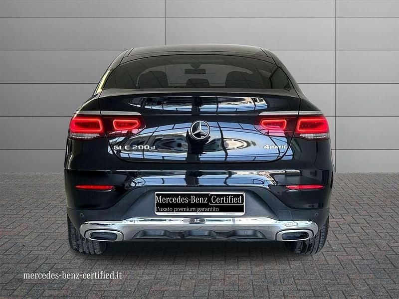 Usata Mercedes GLC200 Business 163 CV (119 kW) 2021 Nero SUV