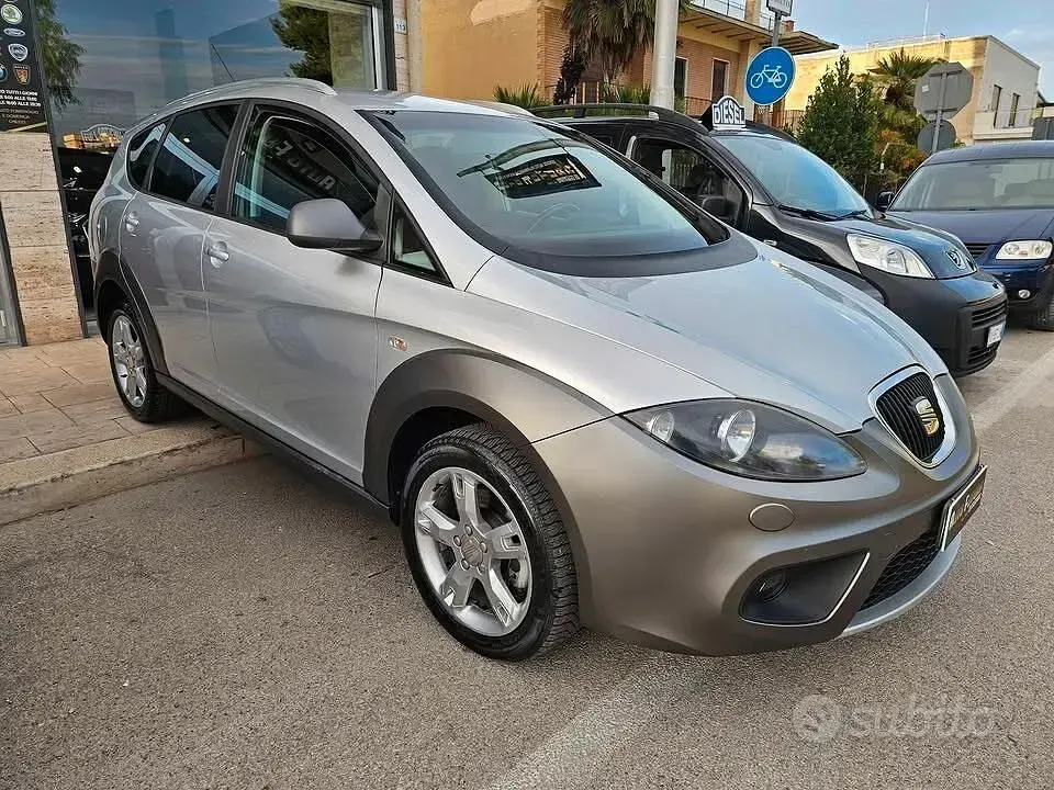 Usata Seat Altea 170 CV (125 kW) 2008 Grigio Monovolume
