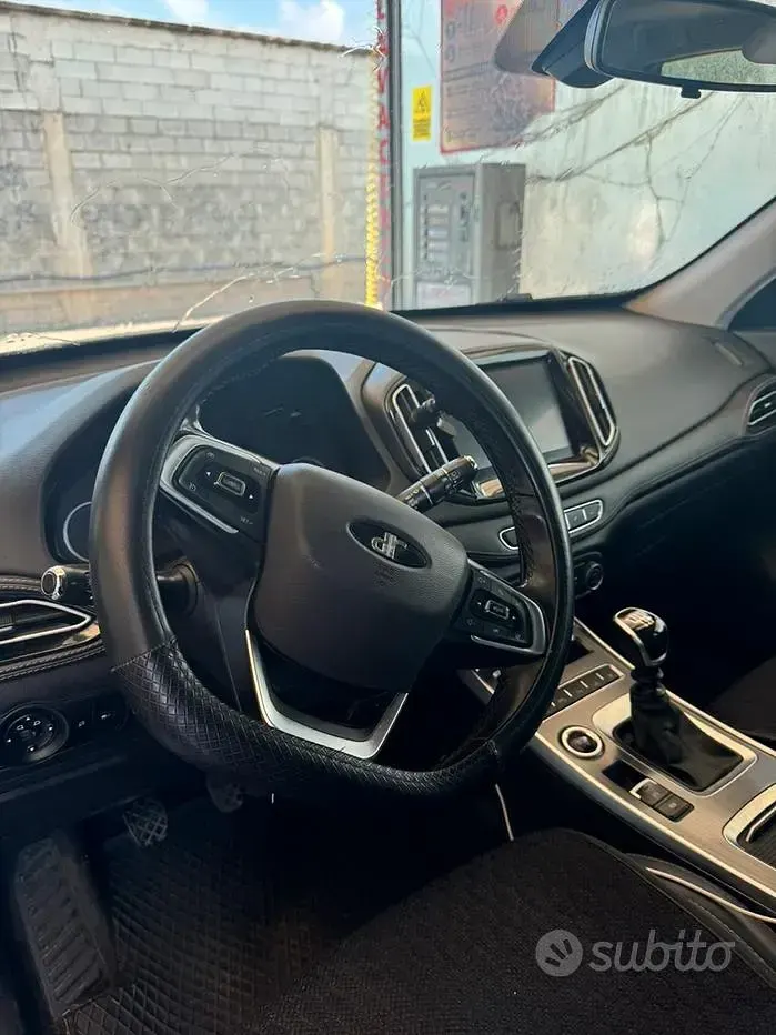 Usata DR F35 154 CV (113 kW) 2022 Nero SUV