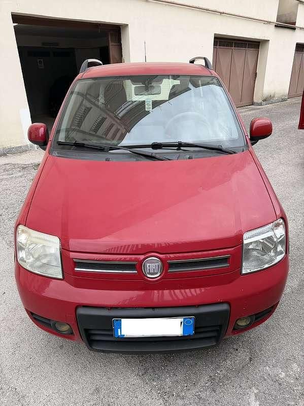 Usata Fiat Panda Climbing 60 CV (44 kW) 2010 Utilitaria